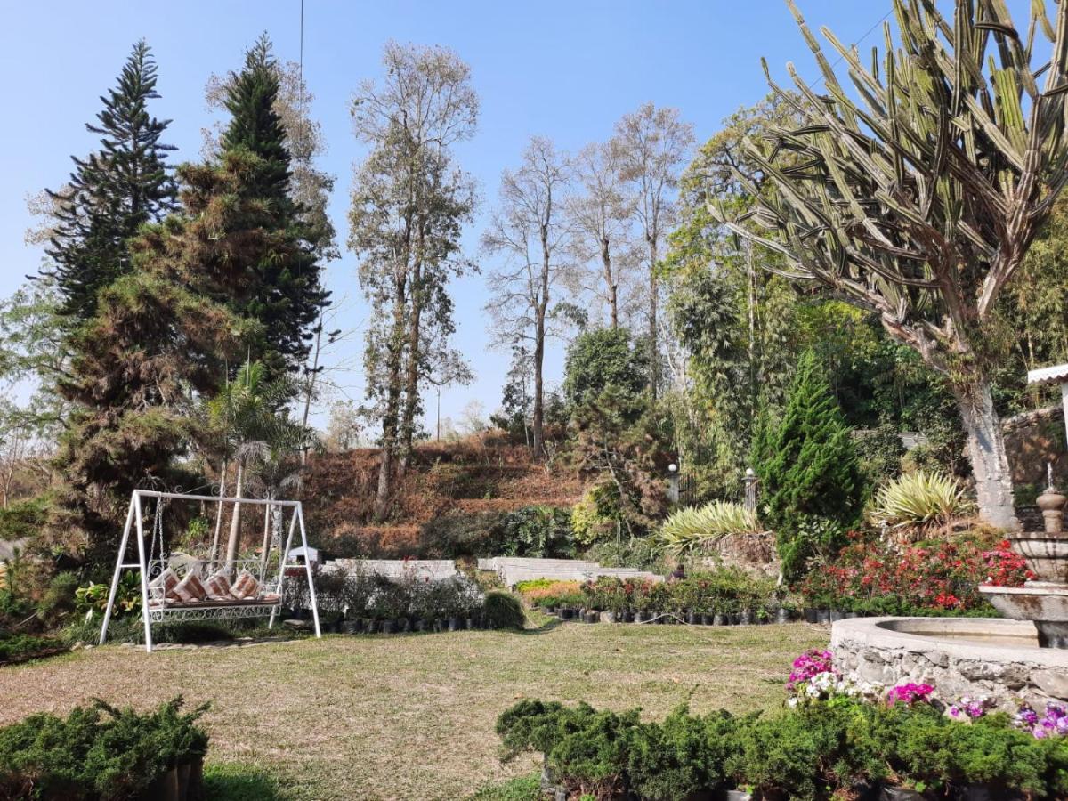 Aaravi Garden Homestay Kalimpong Bagian luar foto
