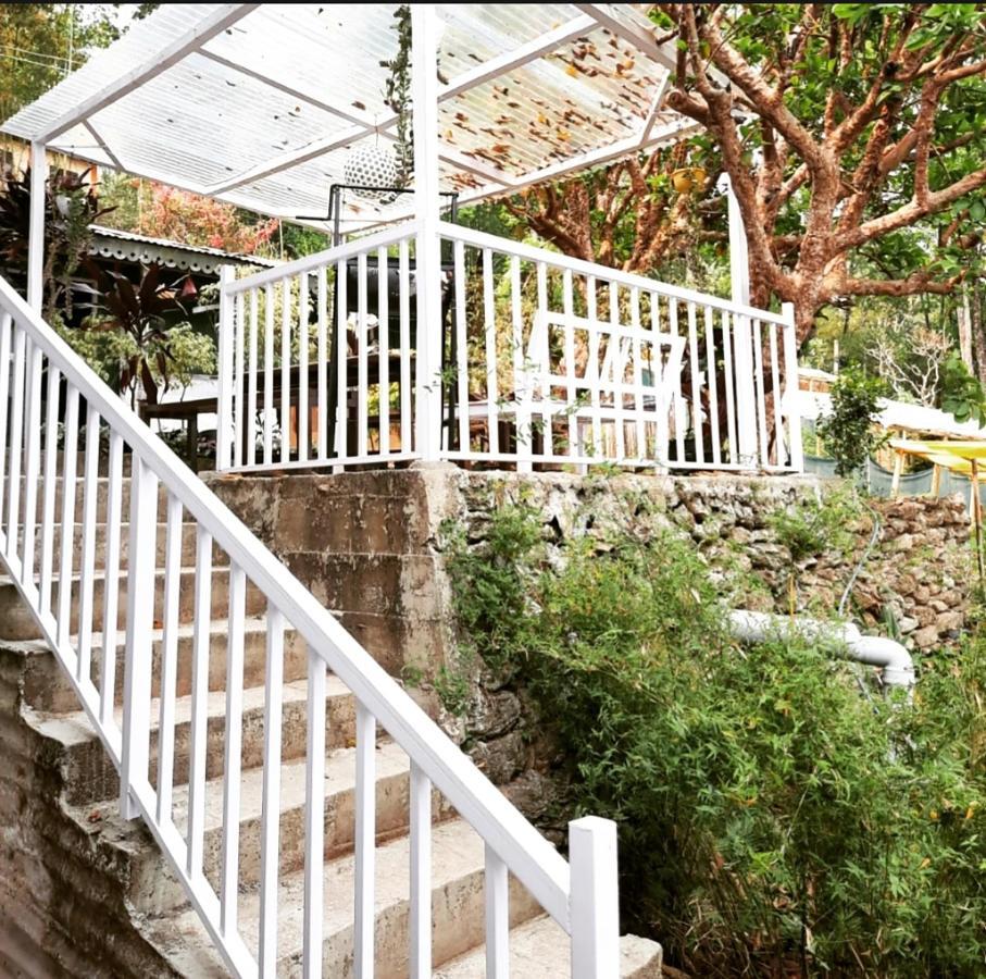 Aaravi Garden Homestay Kalimpong Bagian luar foto